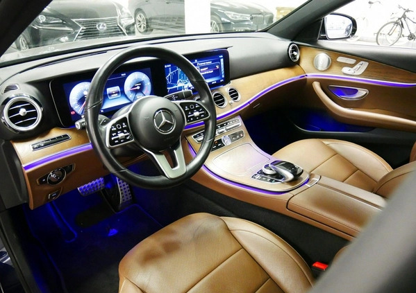 Mercedes-Benz Klasa E cena 139900 przebieg: 117000, rok produkcji 2019 z Libiąż małe 781
